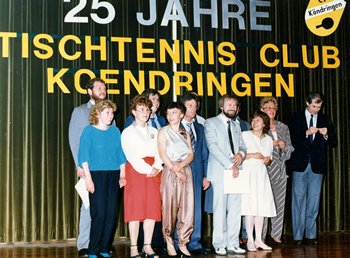 Die Geehrten stellen sich der Kamera Die Geehrten stellen sich der Kamera